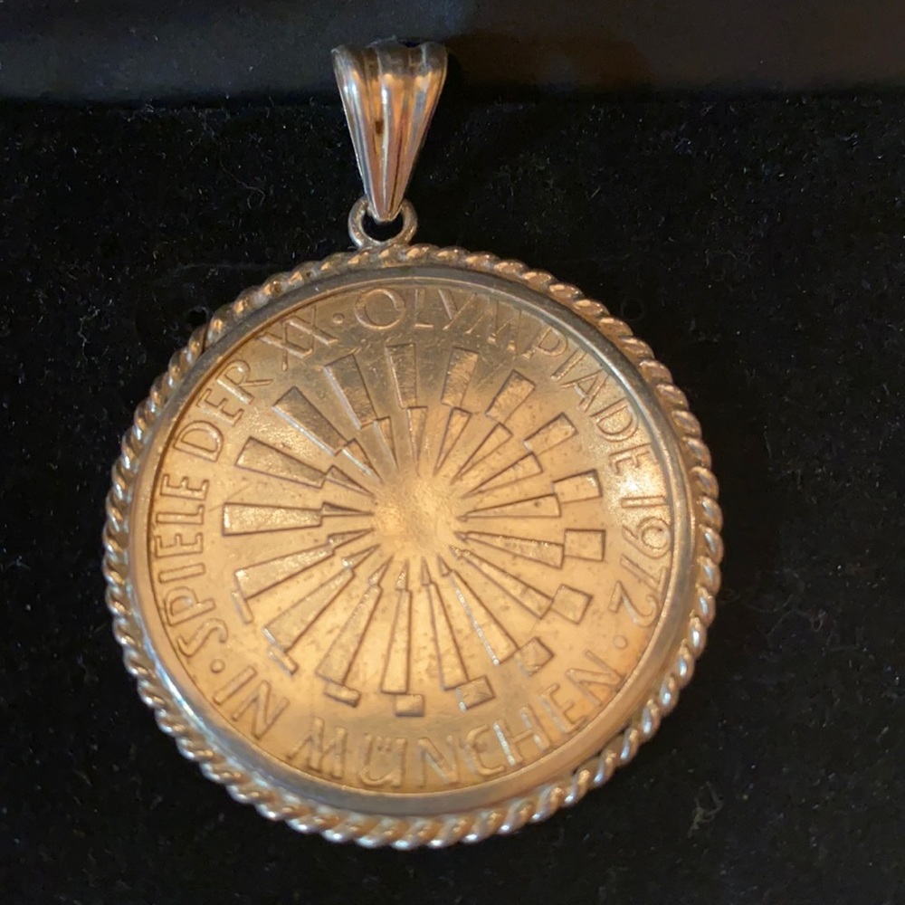1972 Munich summer Olympic games spiral 10 mark silver coin Necklace